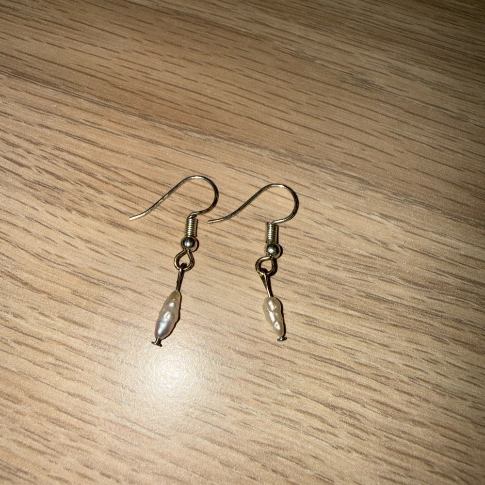 Elegant silver Pearl Drop Earrings